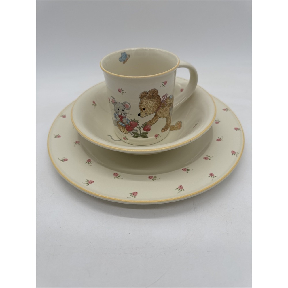 Mikasa Teddy Set Of Dinner Plate, Mug And Cereal Bowl CC018